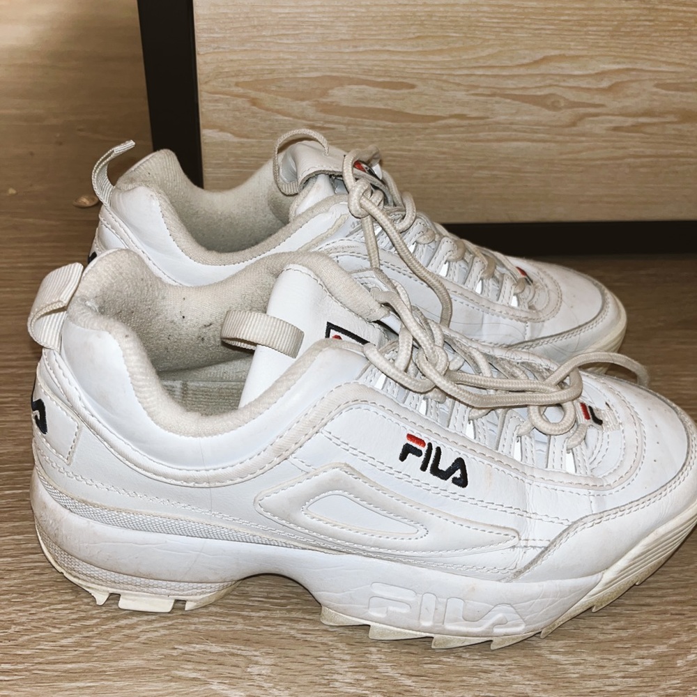 Fila Disruptor II size 9